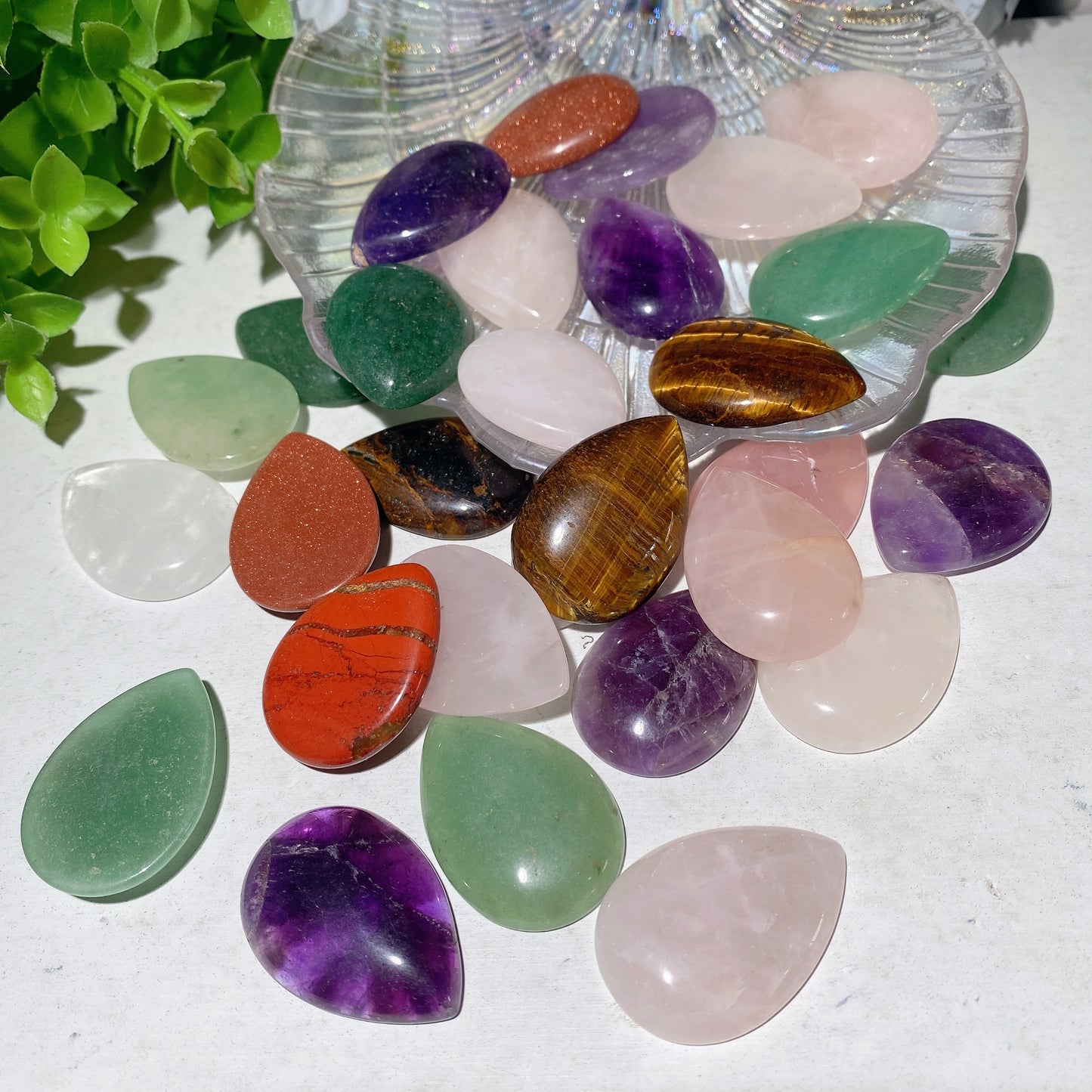 1.3" Mixed Crystal Waterdrop Shape Carvings Bag Bulk Wholesale