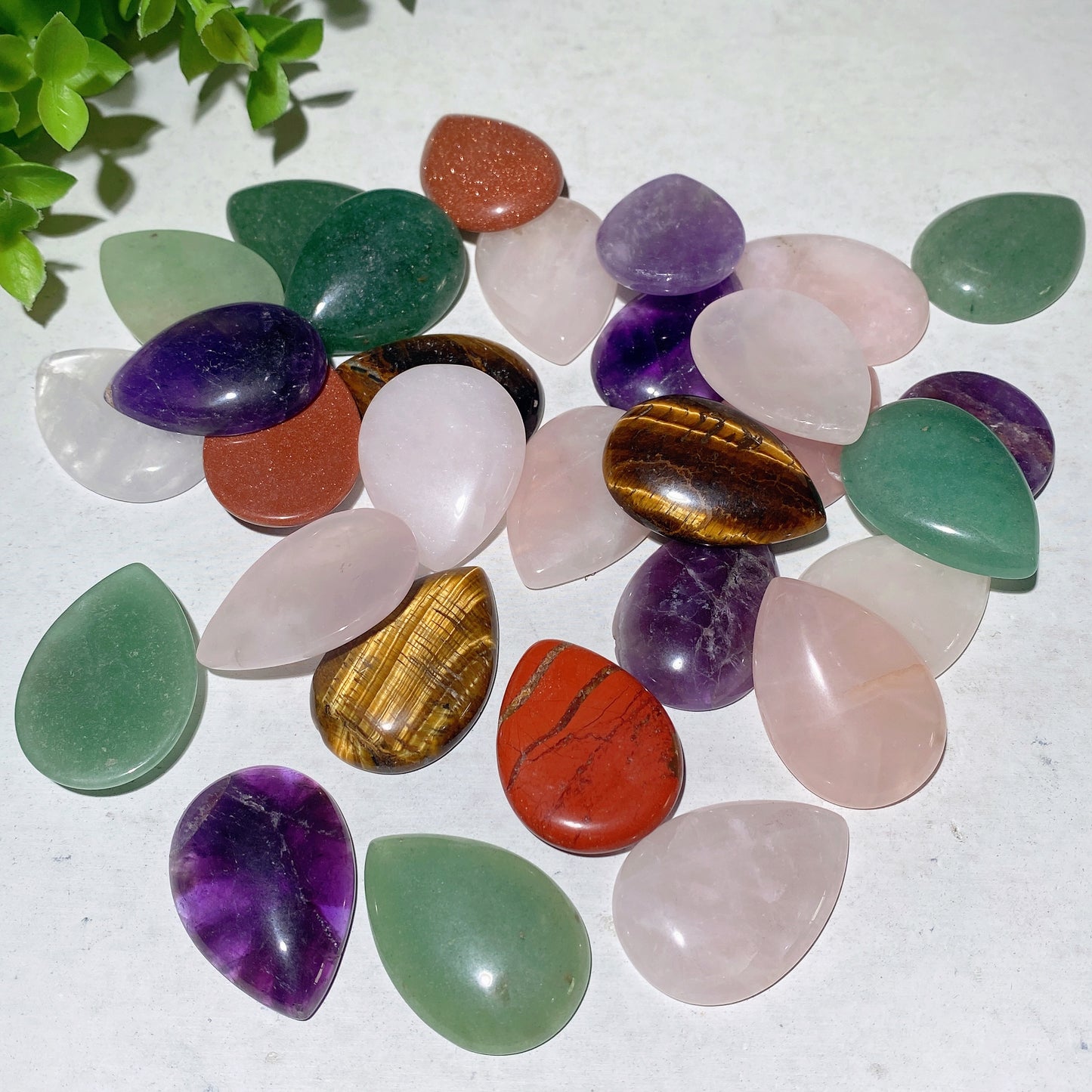 1.3" Mixed Crystal Waterdrop Shape Carvings Bag Bulk Wholesale