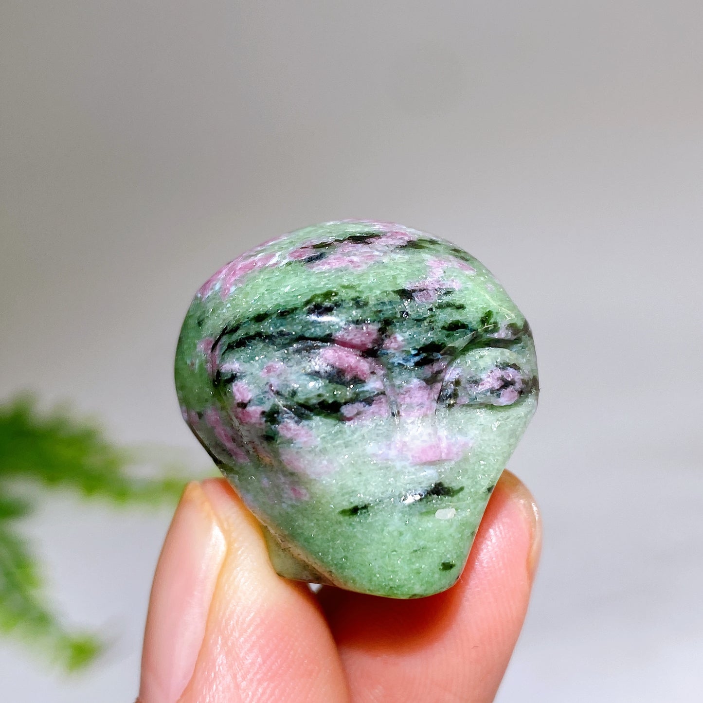 1.0" Crystal Alien Skulll Carving Crystal Healing Bulk Wholesale