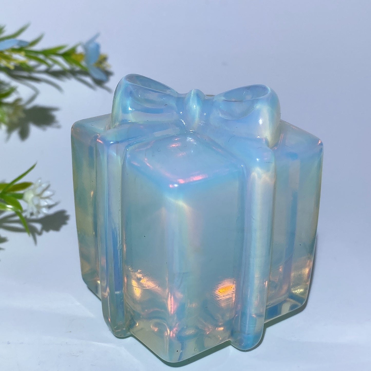 2.0"-2.2" Mixed Crystal Gift Box Carvings for Christmas Decor Bulk Wholesale