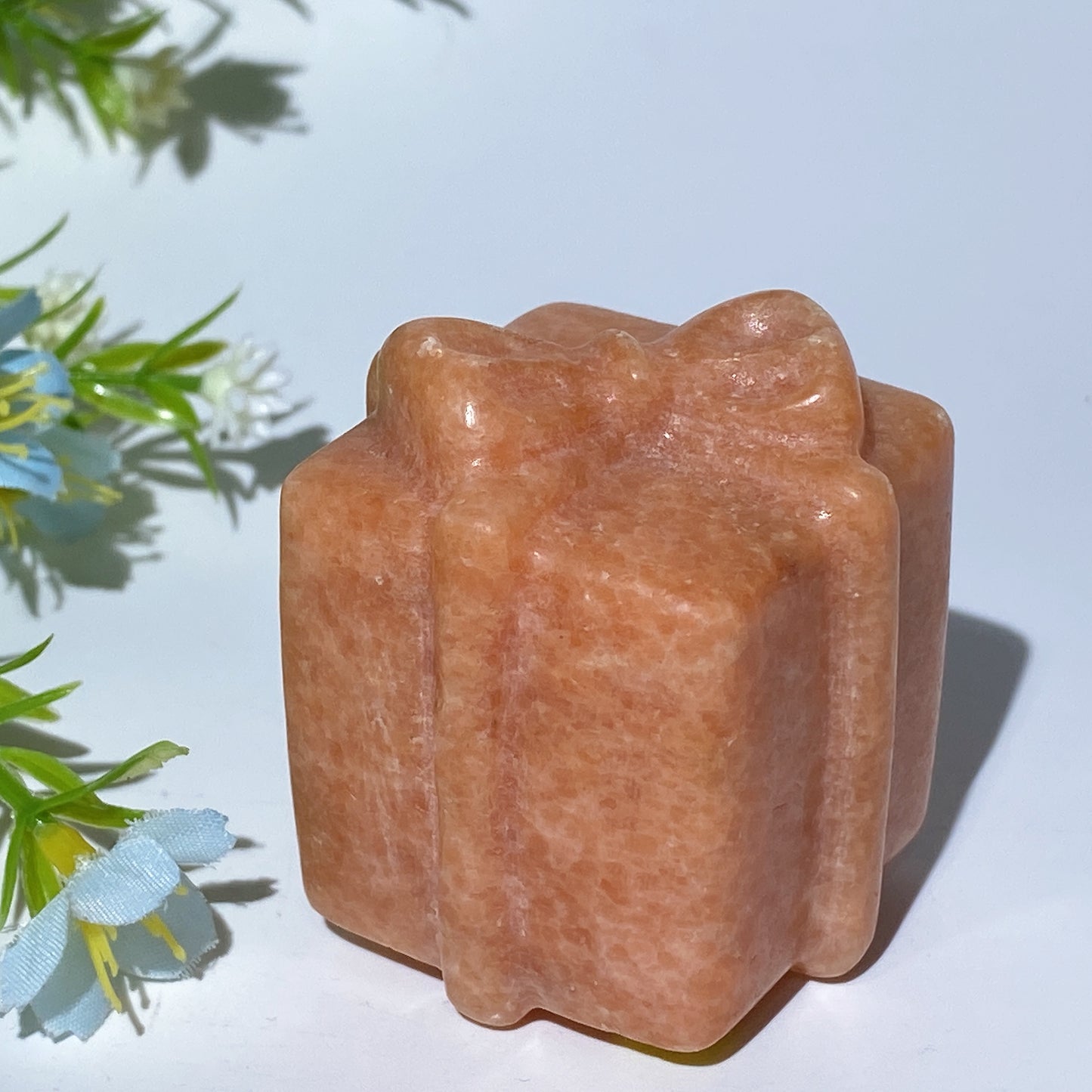 2.0"-2.2" Mixed Crystal Gift Box Carvings for Christmas Decor Bulk Wholesale