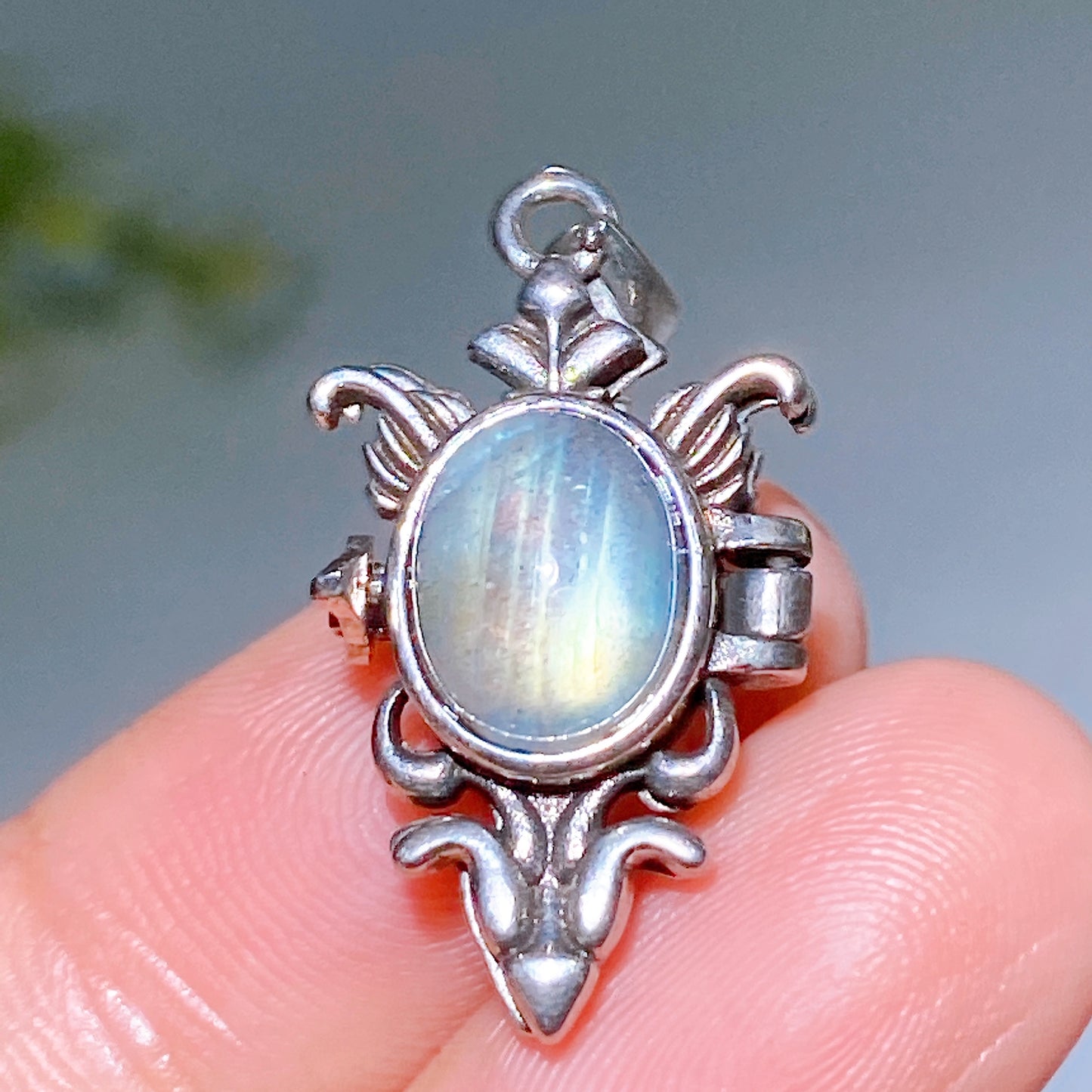 25mm Multi-Material Natural Crystal Pendant Crystal Healing Bulk Wholesale