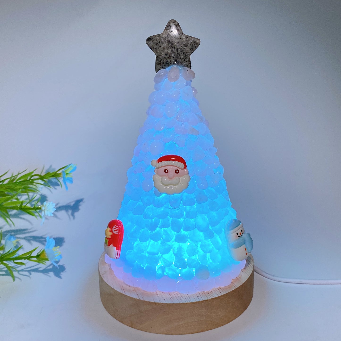 17.5cm Crystal Chips Christmas Tree Shape Lamp with Wooden Base