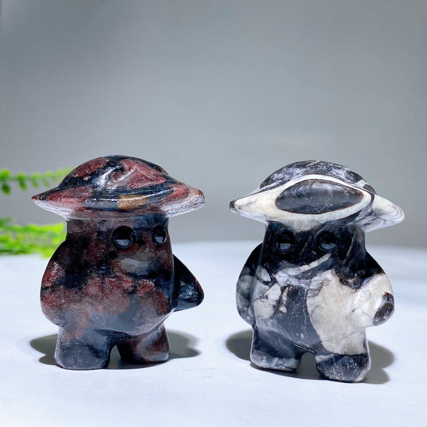1.9" Mixed Crystal Mushroom Kid Carving Wholesale