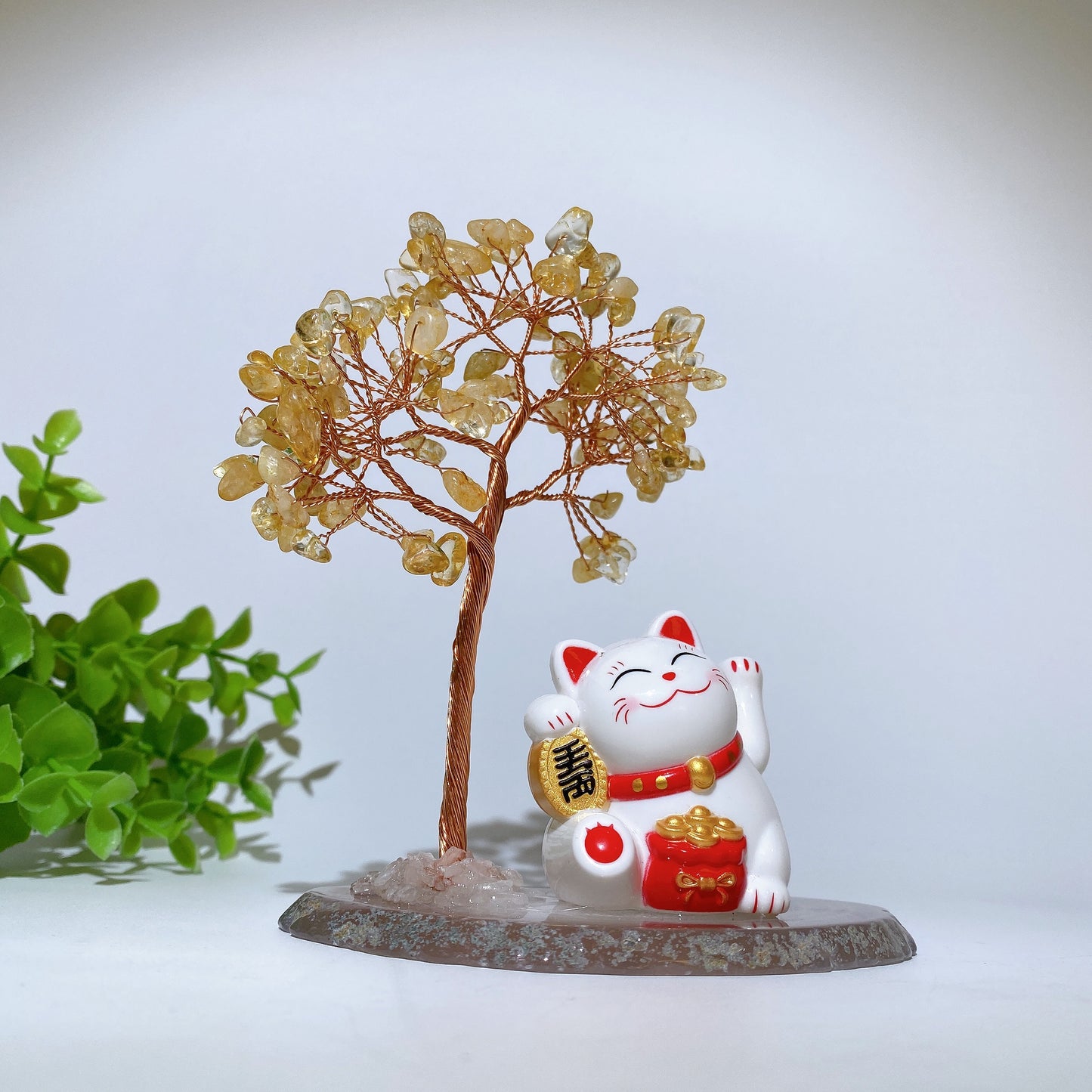 12cm Crystal Chips Fortune Tree with Maneki-neko Free Form