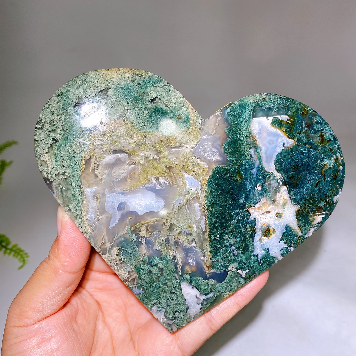 Atrophylite Garnet Moss Agate Heart Carving with Stand Wholesale