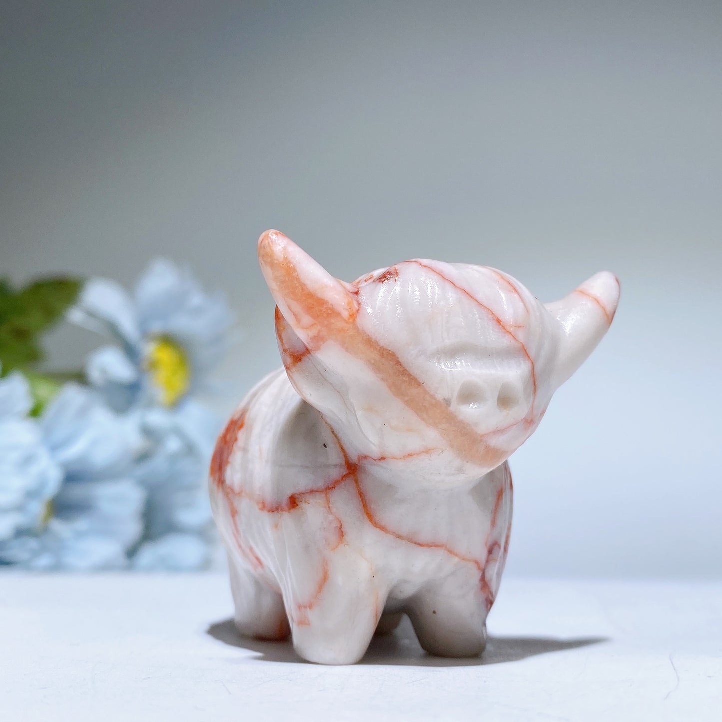 2.1" Mixed Crystal Highland Cattle Carvings Bulk Wholesale