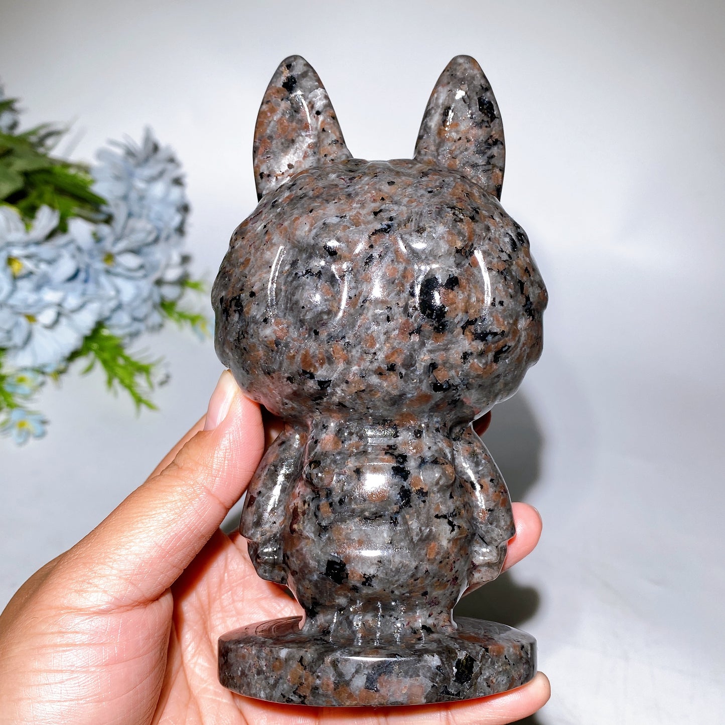 15cm UV Reactive Yooperlite Labubu Carving Crystal Healing Bulk Wholesale