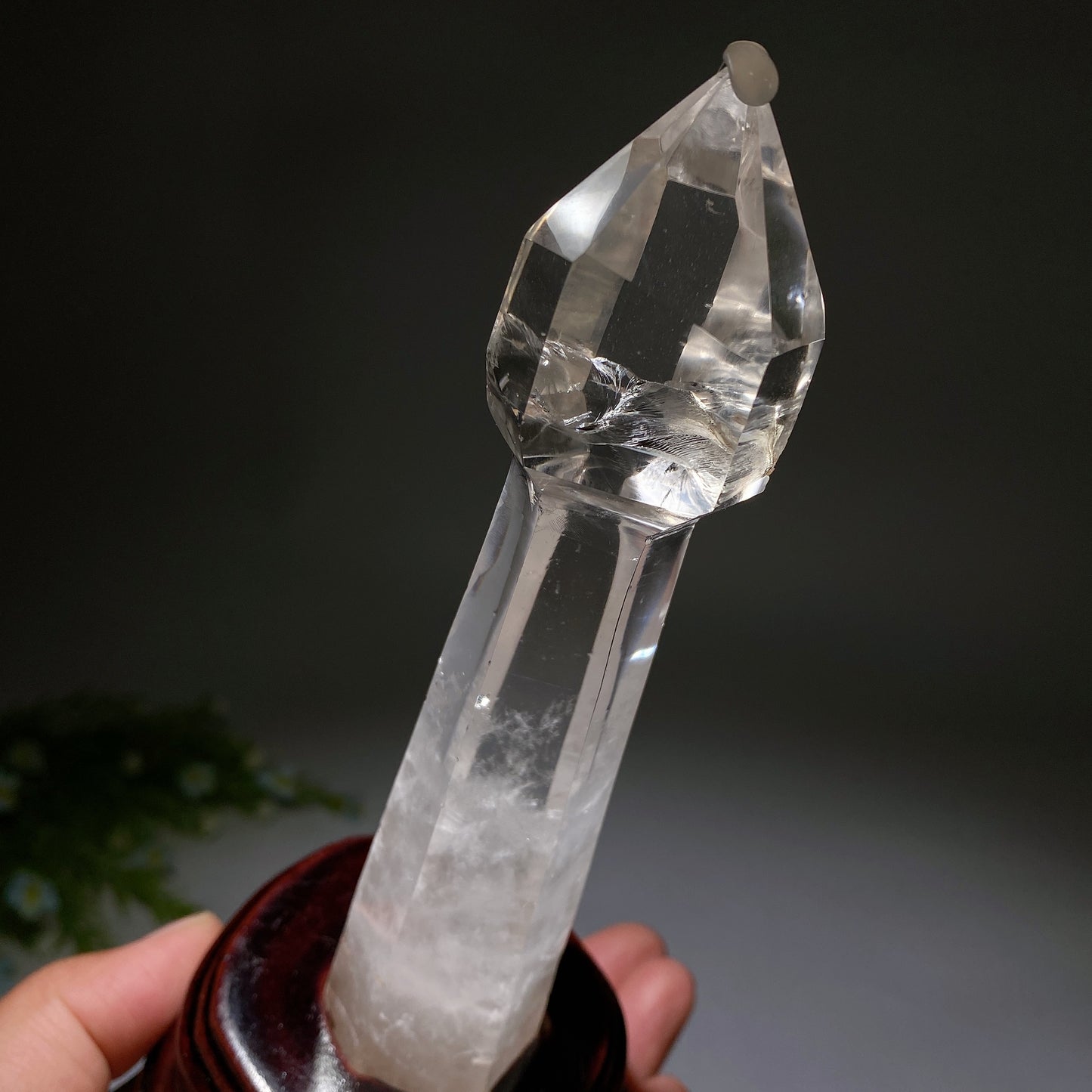 12-20cm Clear Quartz Wand with Wooden Stand Bulk Wholesale