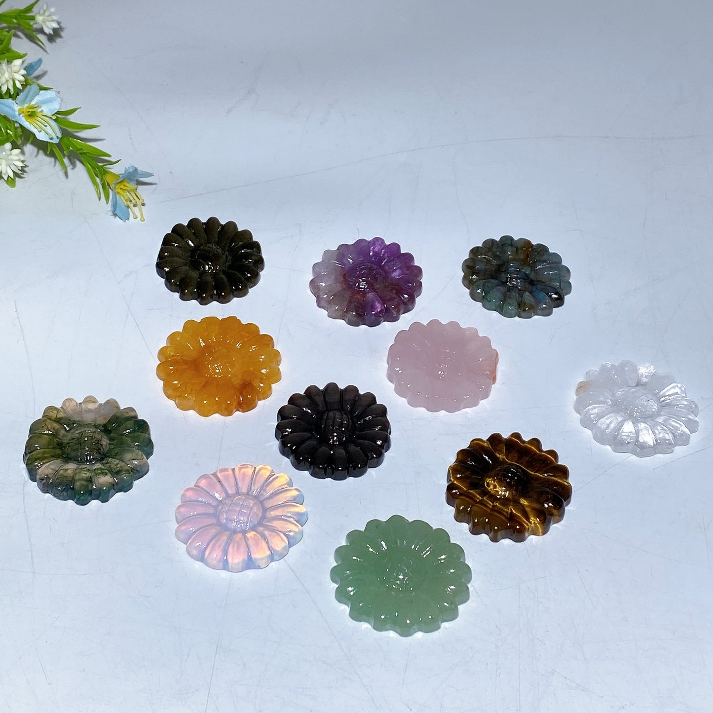 1.3" Crystal Sunflower Carving Bulk Wholesale