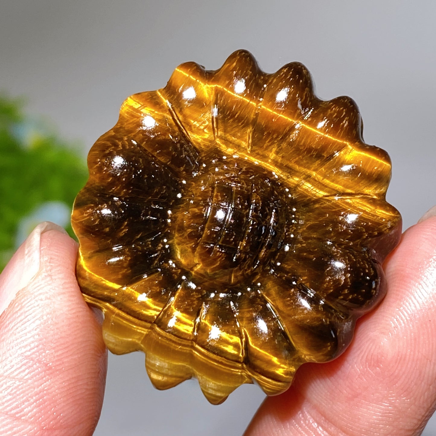 1.3" Crystal Sunflower Carving Bulk Wholesale