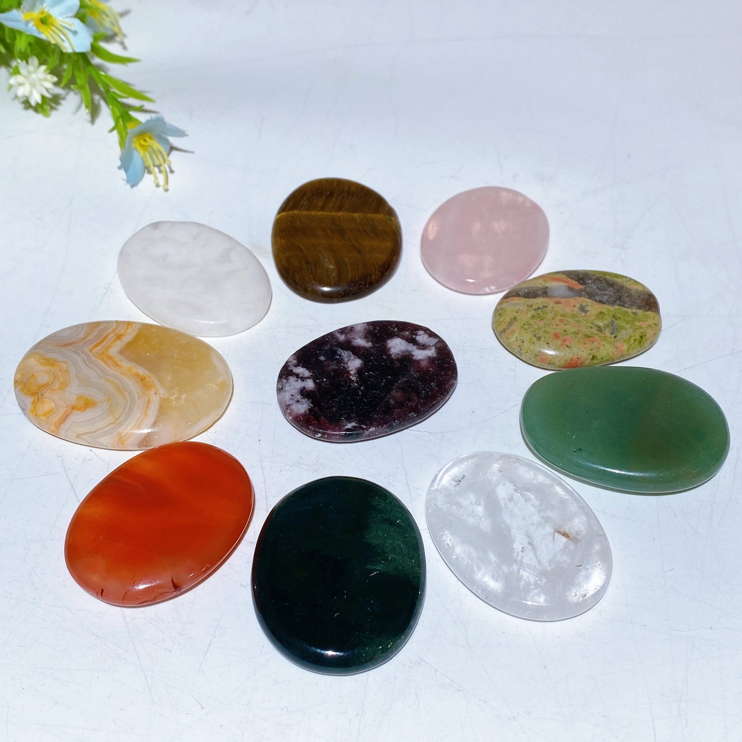 1.4"-1.8" Mixed Crystal Falt Worry Stone Bulk Wholesale