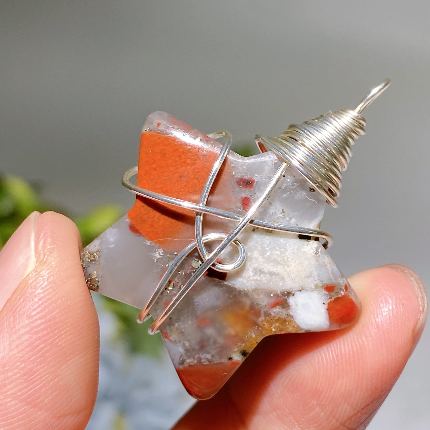 Silver-plated Copper Wrapping Crystal Star Pendant with Black Cord Necklace Crystal Healing Bulk Wholesale