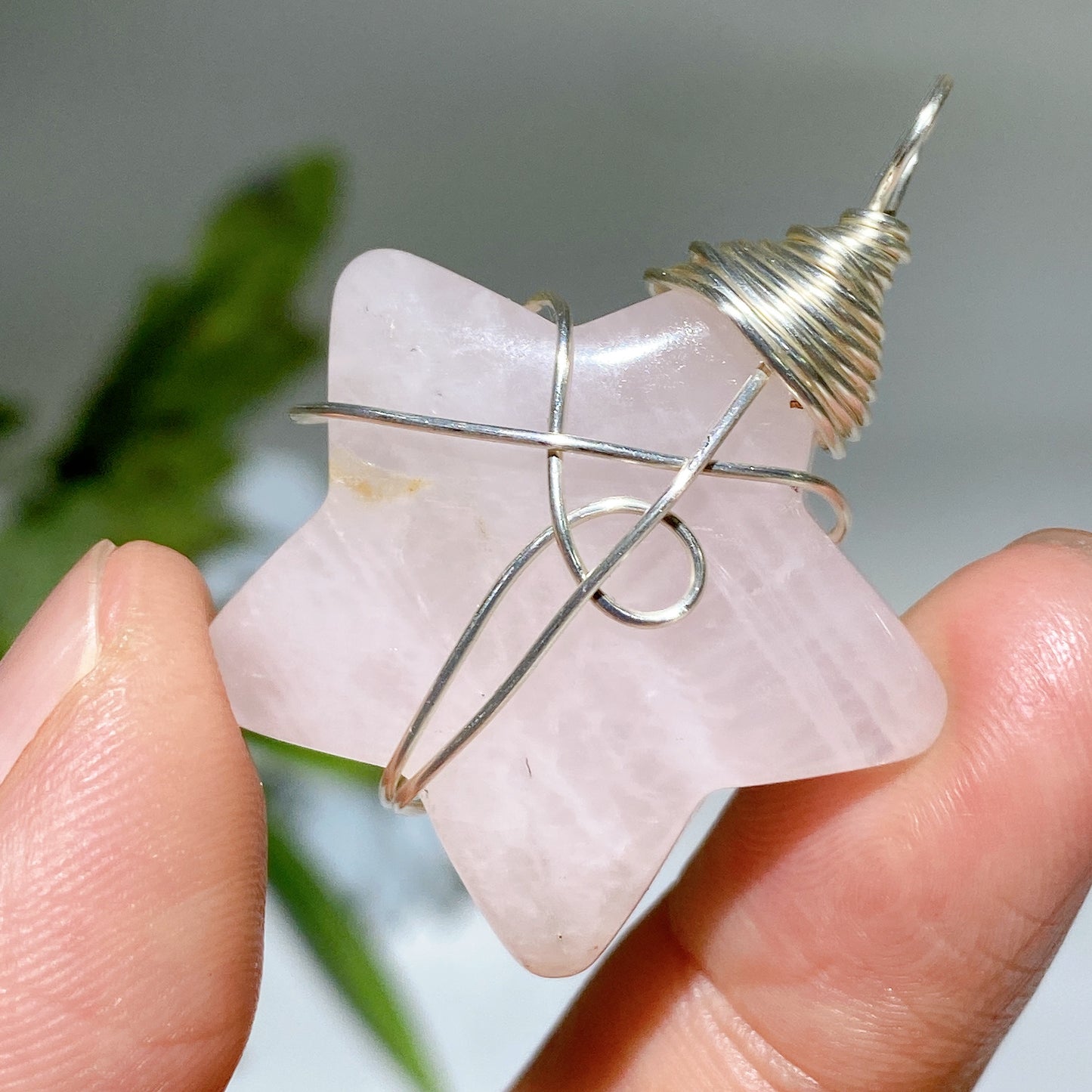 Silver-plated Copper Wrapping Crystal Star Pendant with Black Cord Necklace Crystal Healing Bulk Wholesale