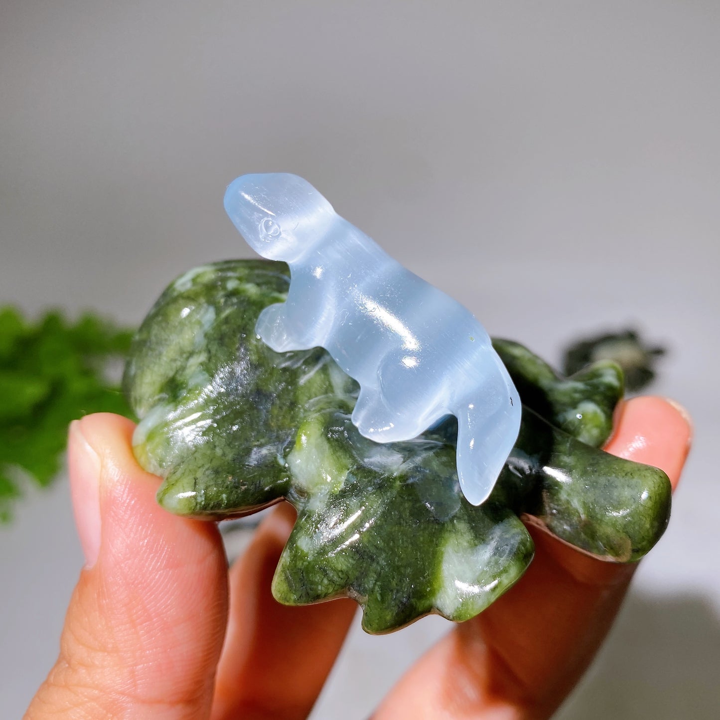 2.7" Crystal Dinosaur on Leaf Carving Crystal Healing Bulk Wholesale