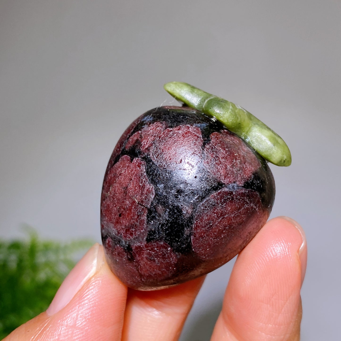 1.6" Crystal Fruit Cherry Tomato Carving Crystal Healing Bulk Wholesale