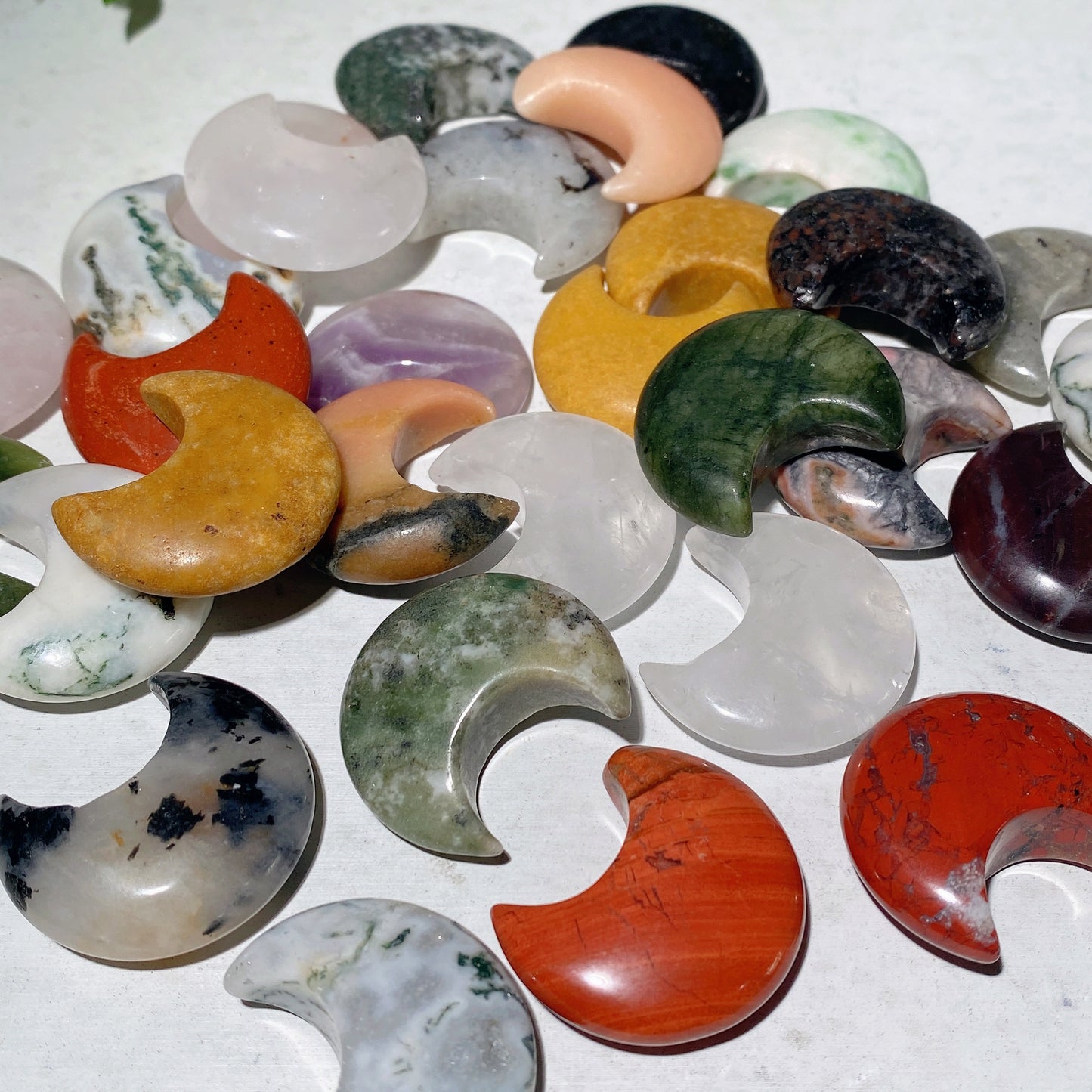 1.2" Mixed Crystal Moon Carvings Bag Bulk Wholesale