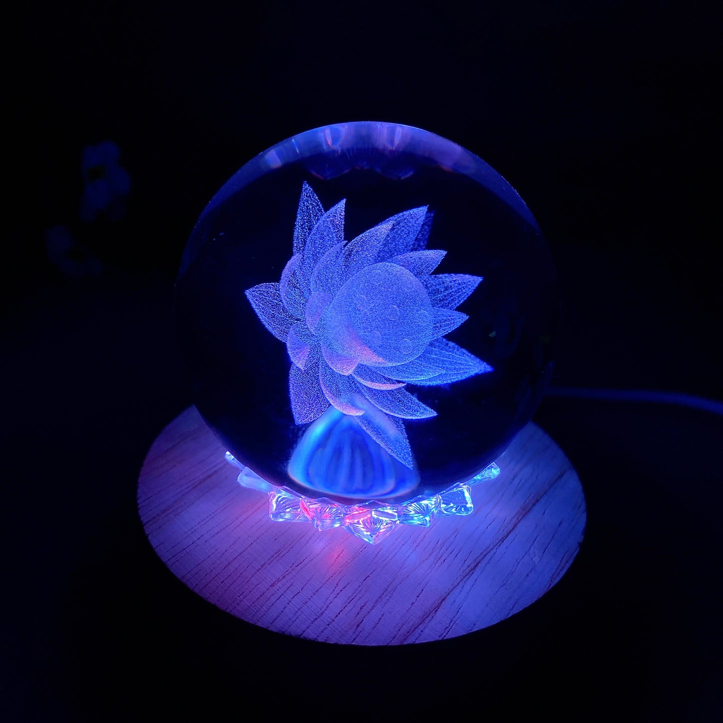 Wooden Lotus Spinning Lamp Stand Crystal Healing Bulk Wholesale