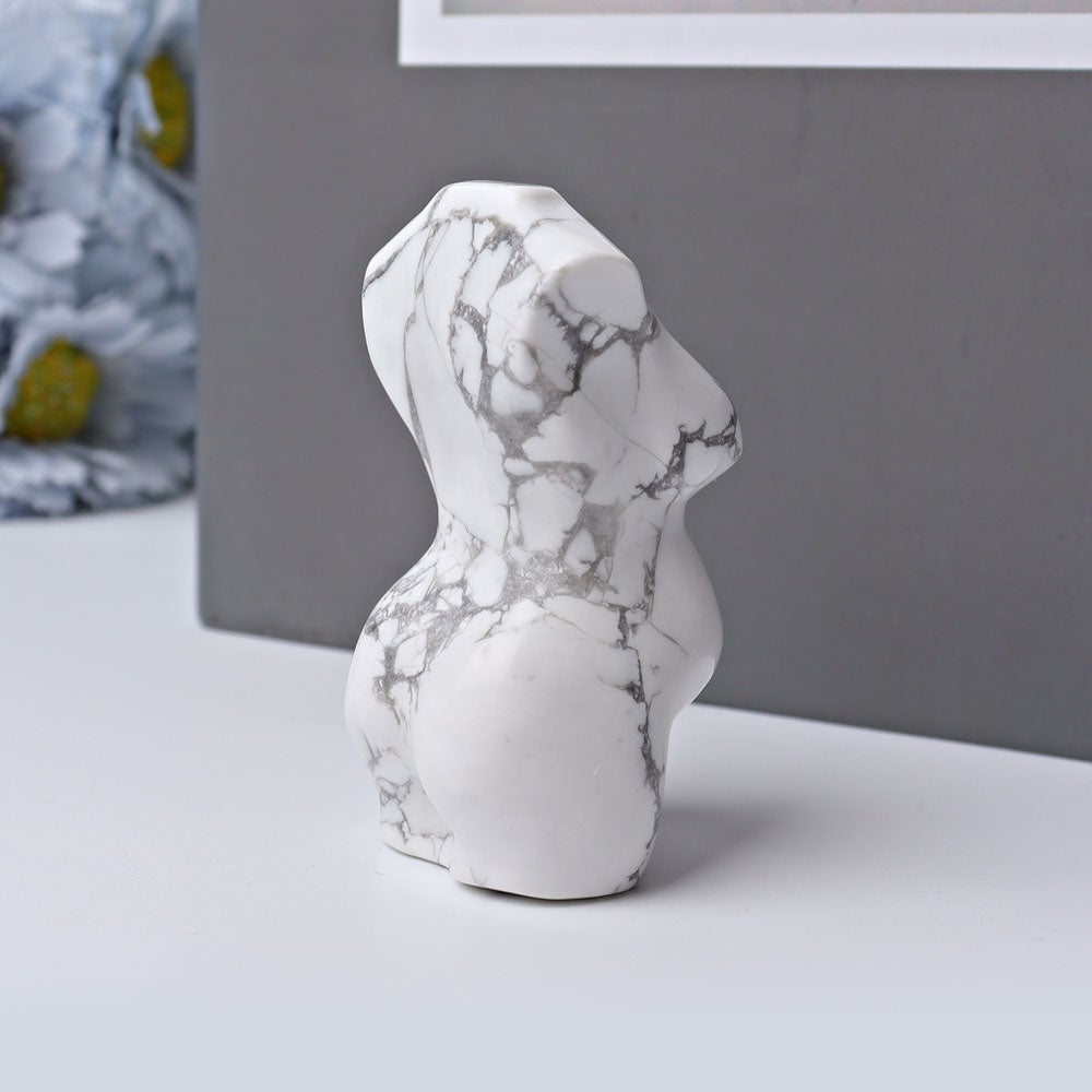 2.7" Howlite Crystal Model Carvings Best Crystal Wholesalers